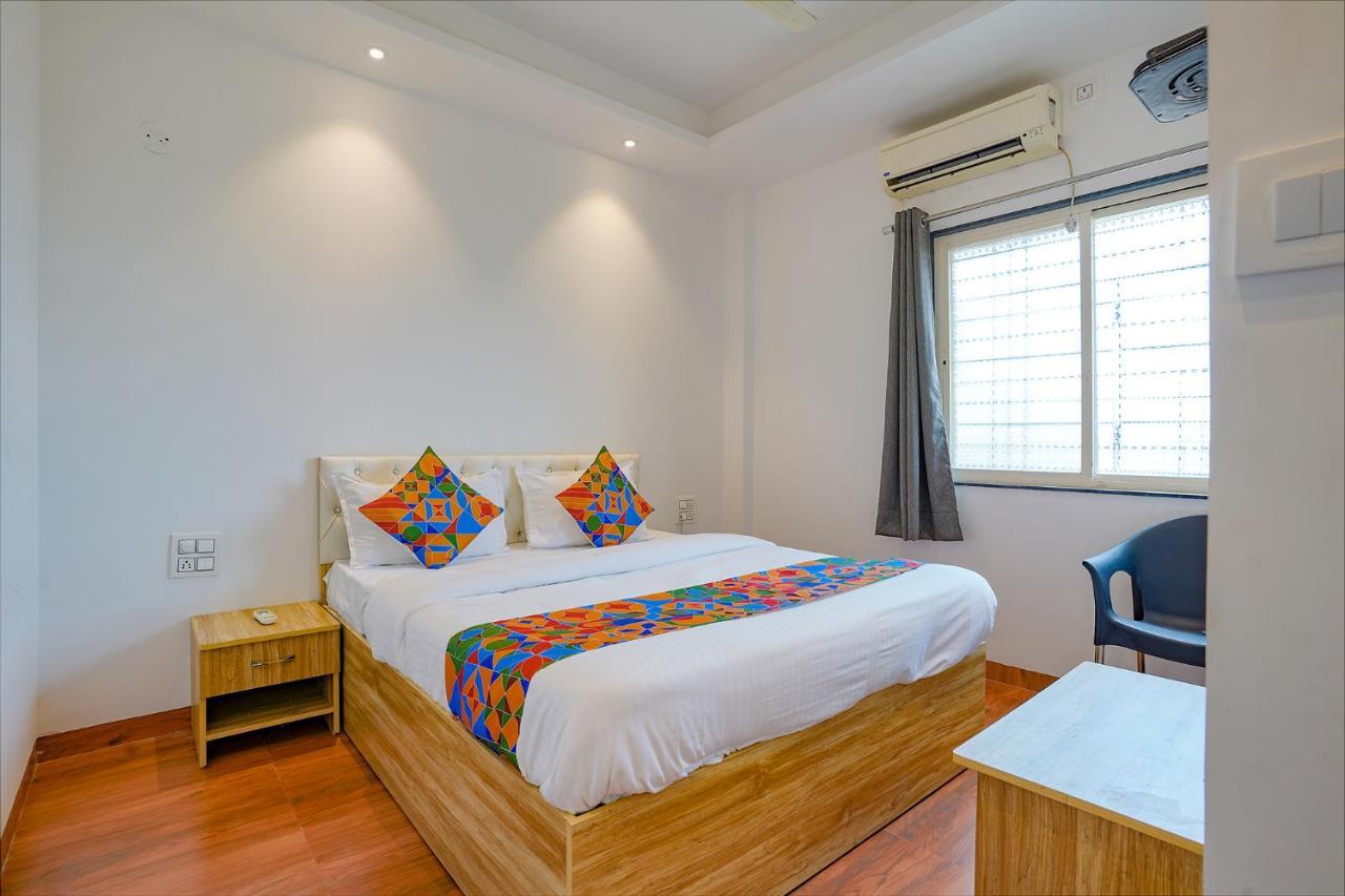 Collection O Hotel Farmaish Garden Chinchvad Exterior foto