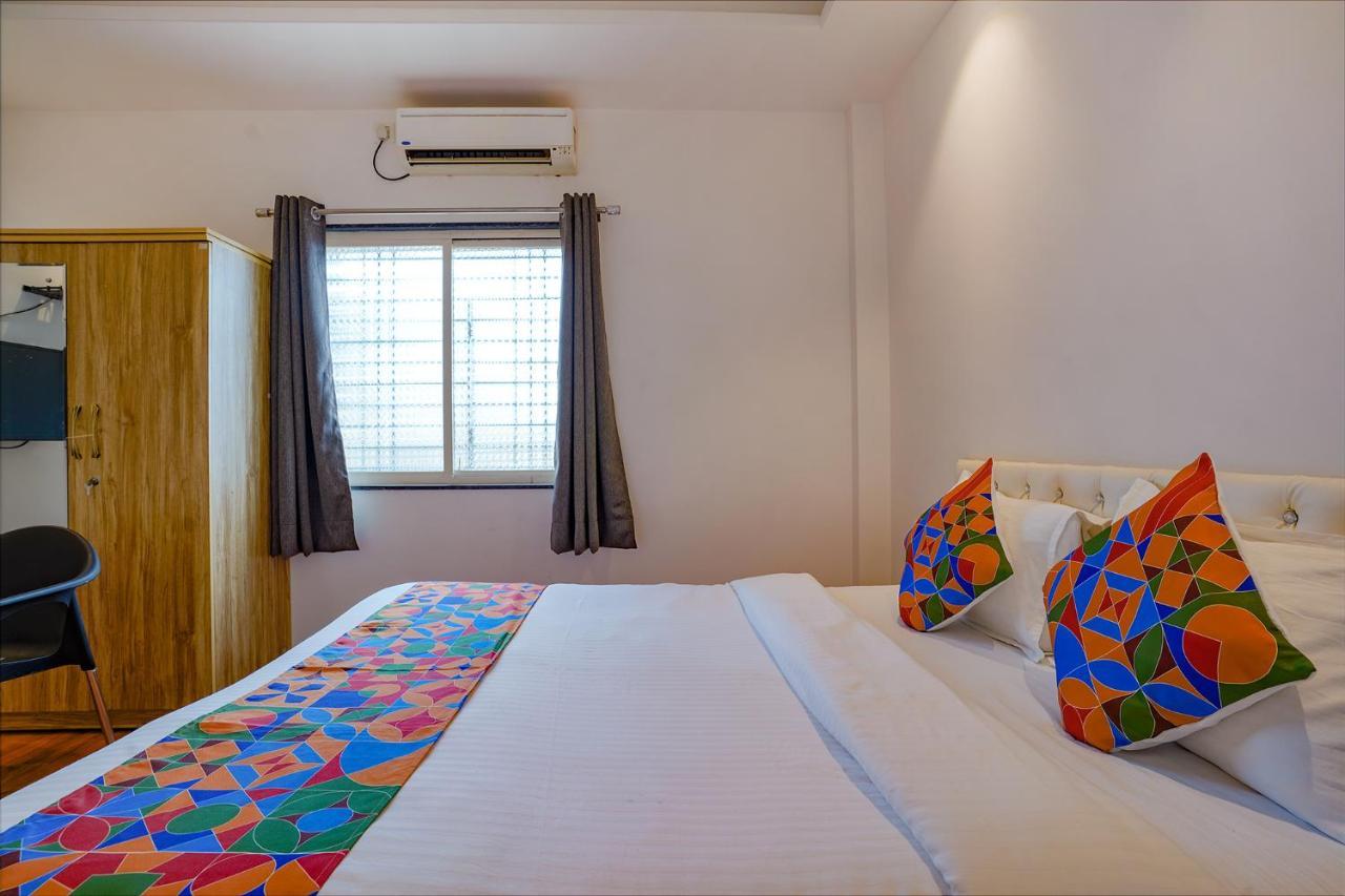 Collection O Hotel Farmaish Garden Chinchvad Exterior foto