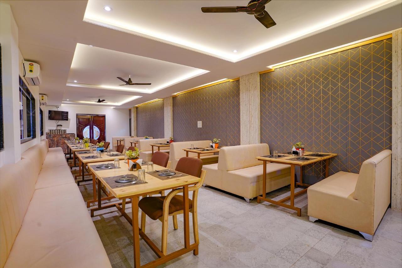 Collection O Hotel Farmaish Garden Chinchvad Exterior foto